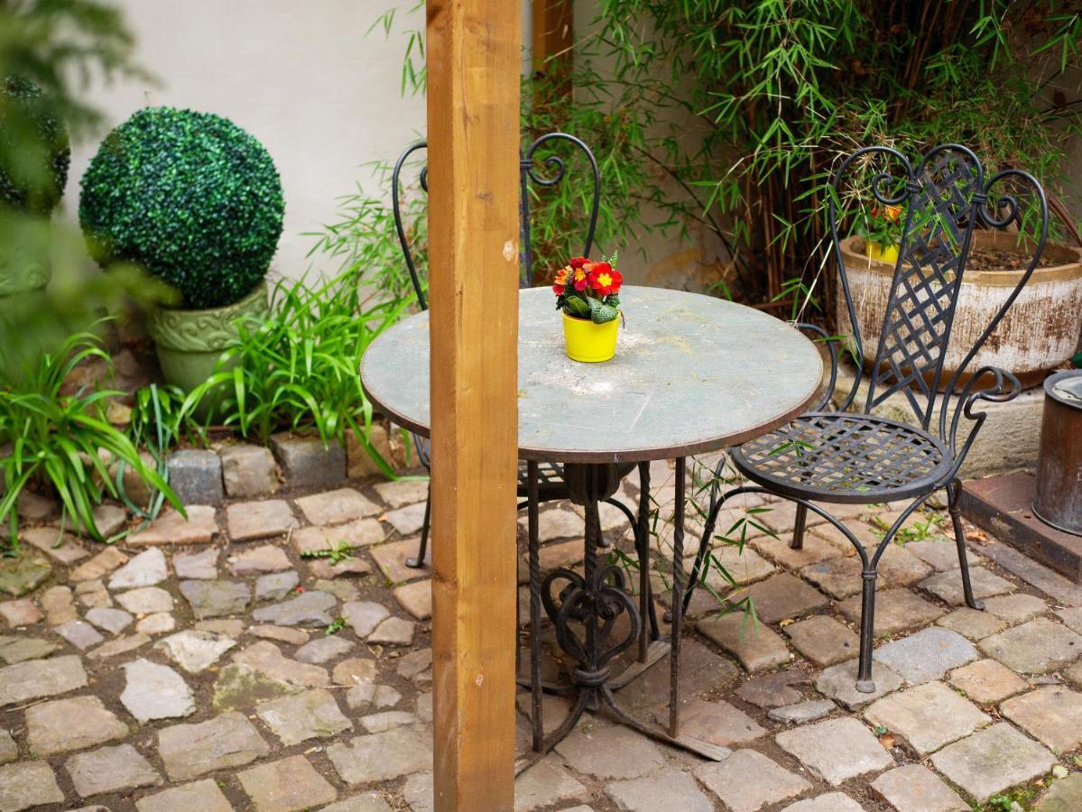 Romantic nest under Prague Castle Exterior foto