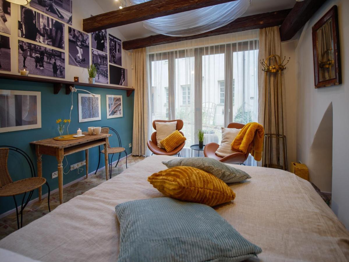 Romantic nest under Prague Castle Exterior foto